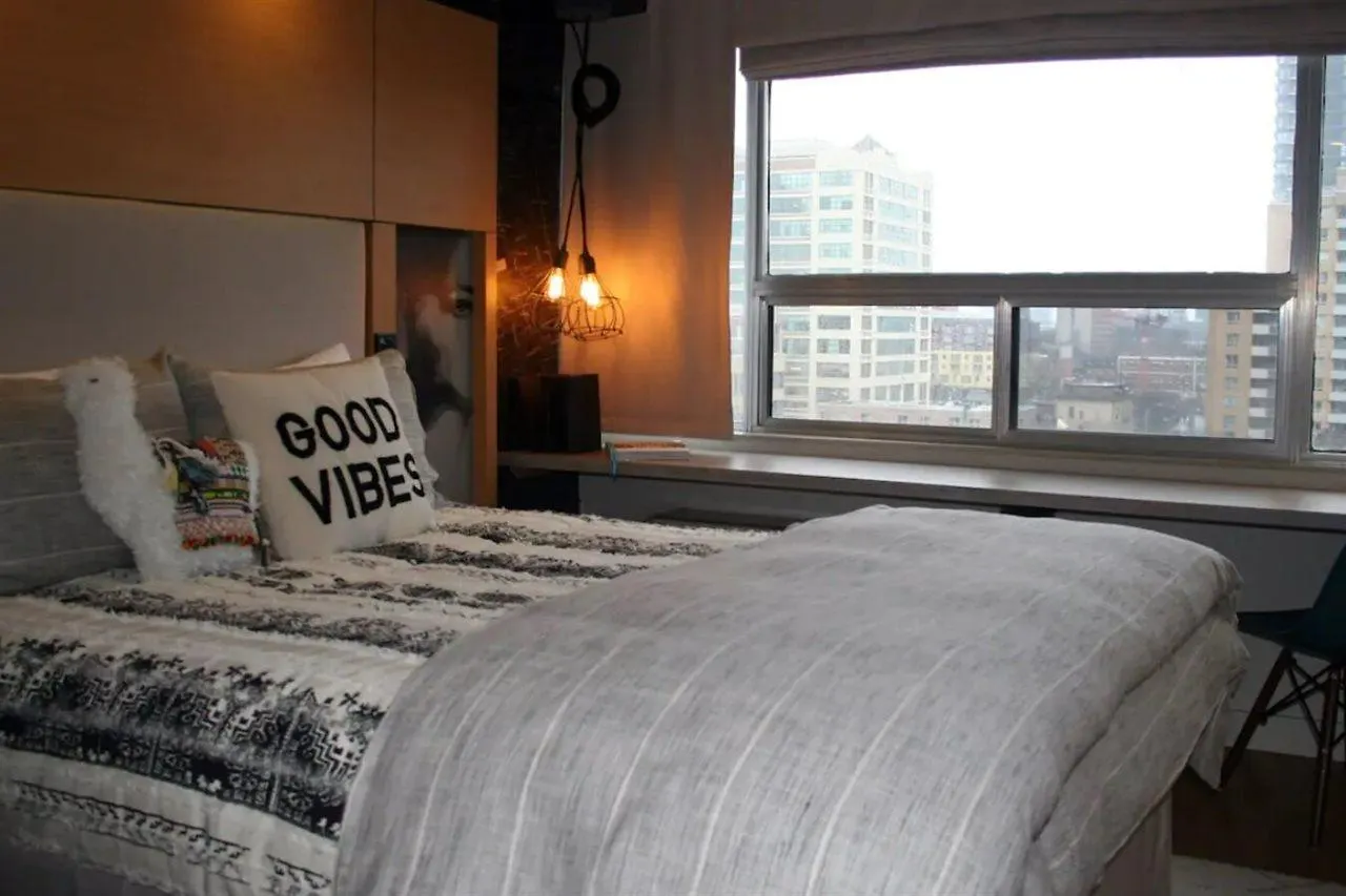 ***  Bond Place Hotel Toronto Canada