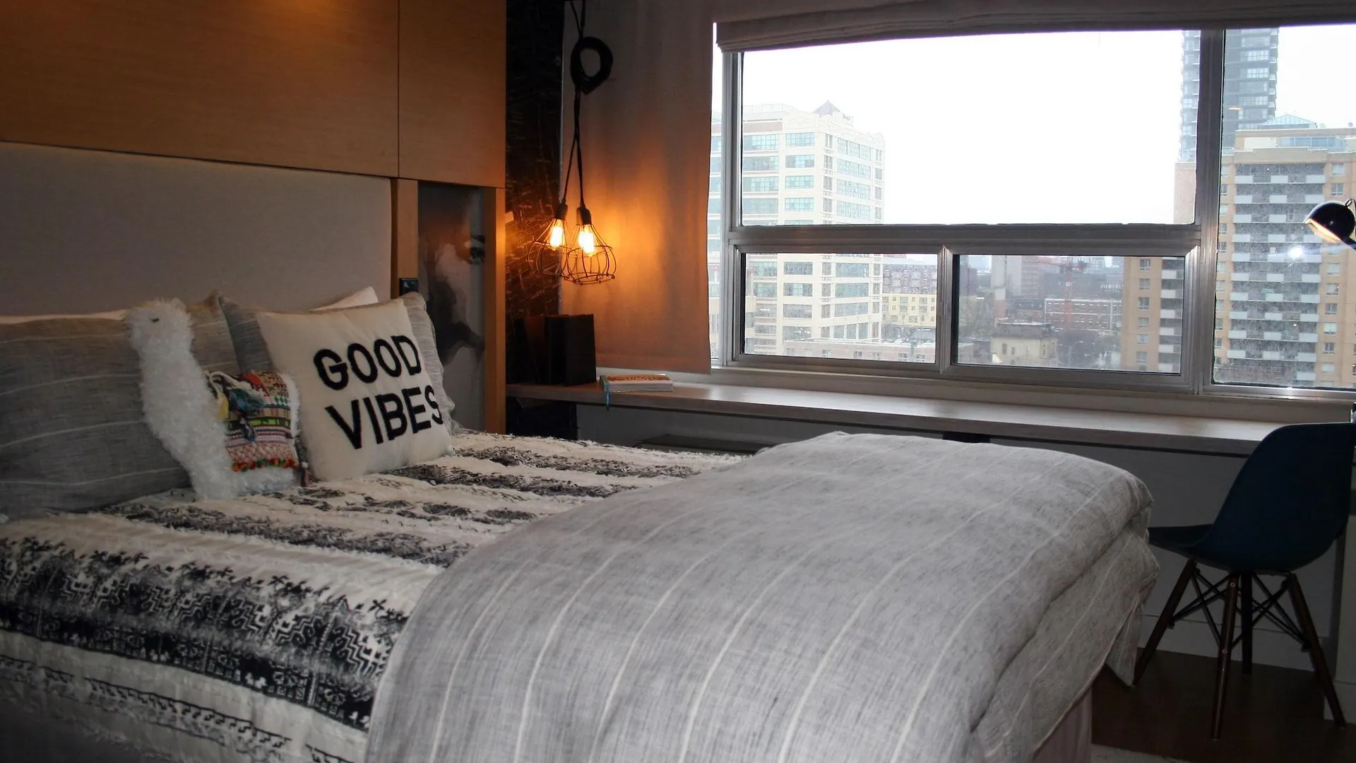 Bond Place Hotel Toronto