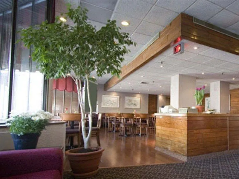 ***  Bond Place Hotel Toronto Canada