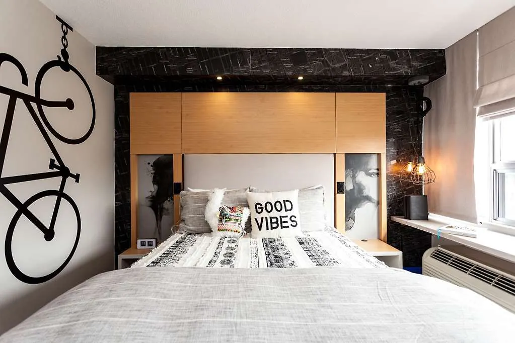 Bond Place Hotel Toronto