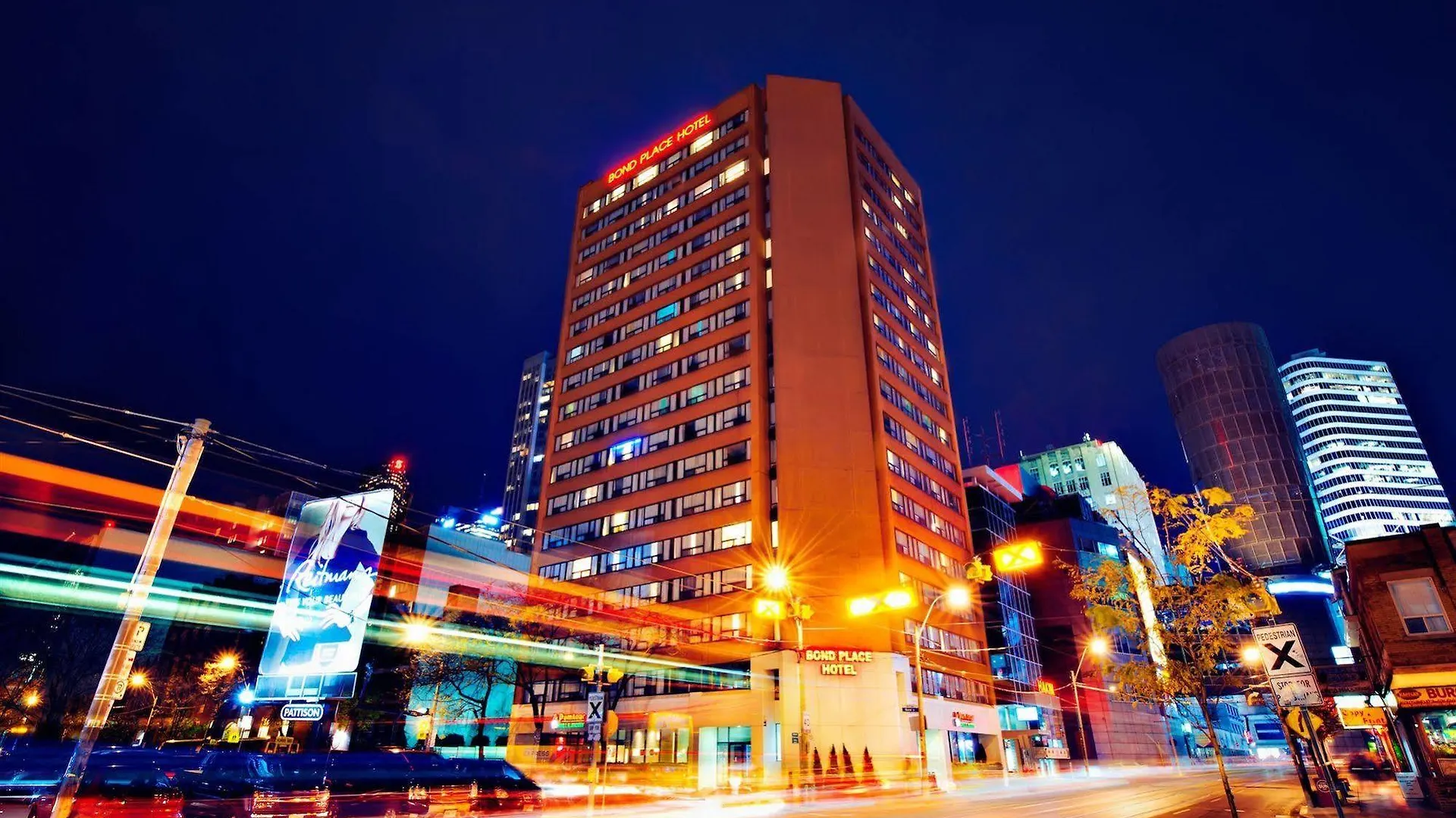 Bond Place Hotel Toronto