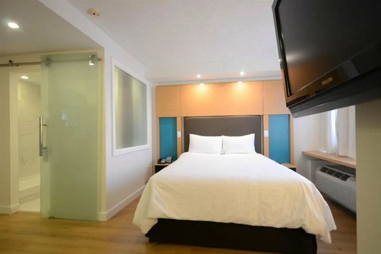 Bond Place Hotel Toronto